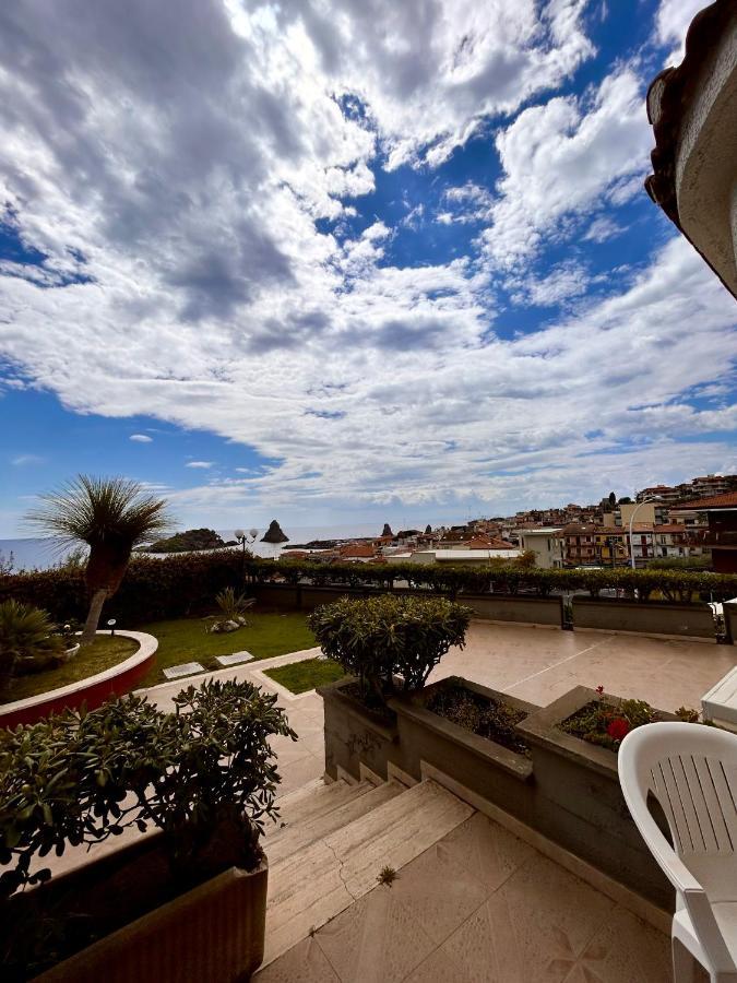 Hotel Lachea Aci Trezza Extérieur photo
