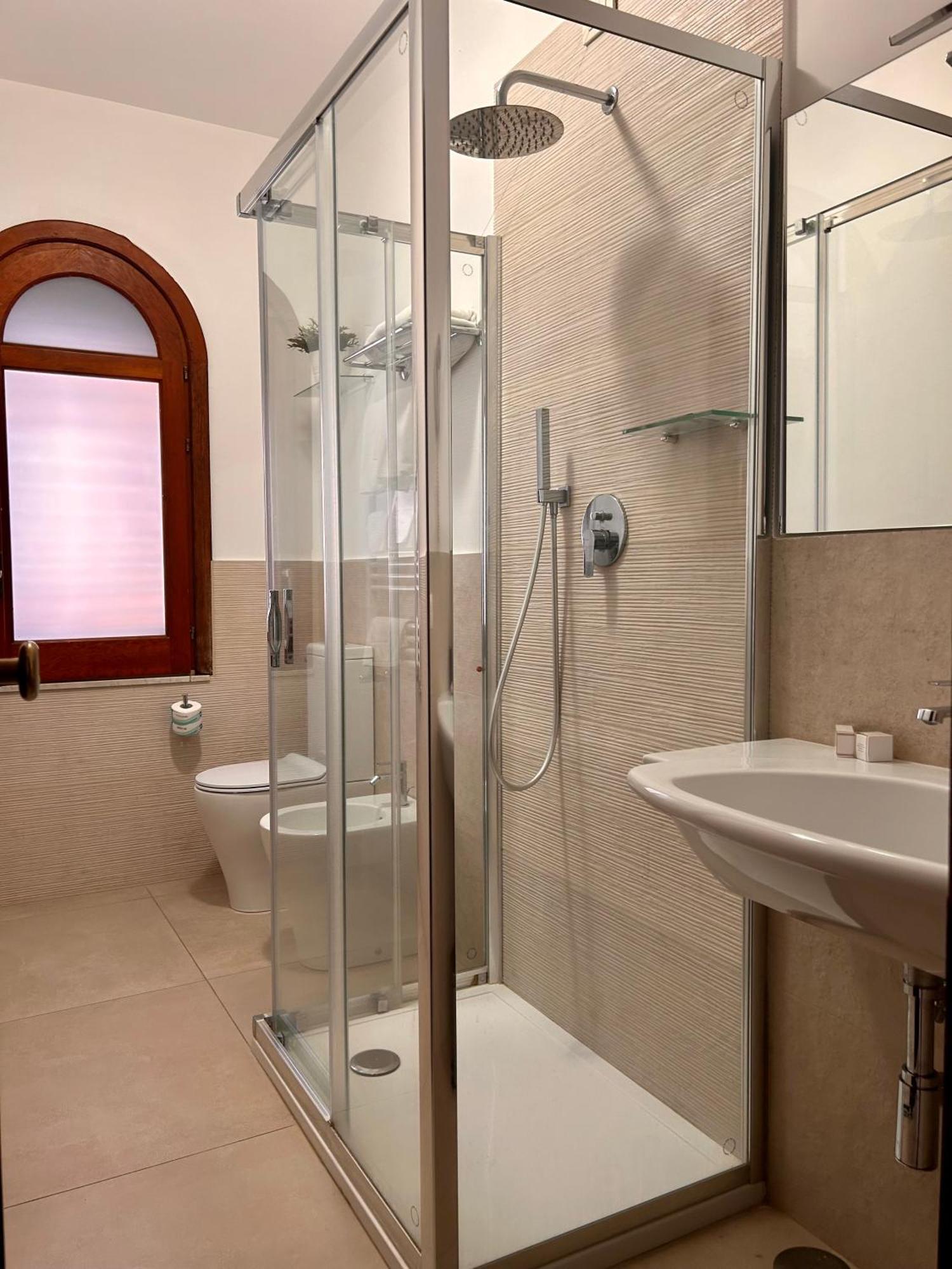 Hotel Lachea Aci Trezza Extérieur photo