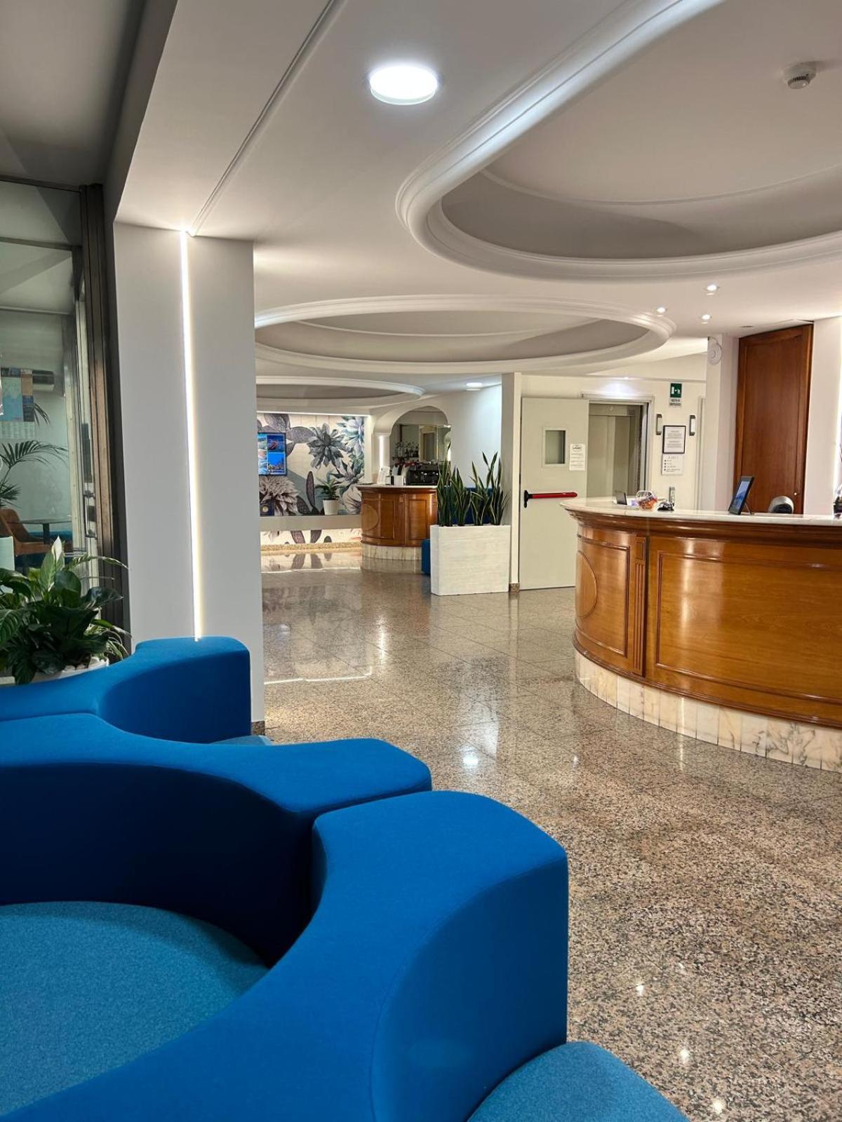 Hotel Lachea Aci Trezza Extérieur photo