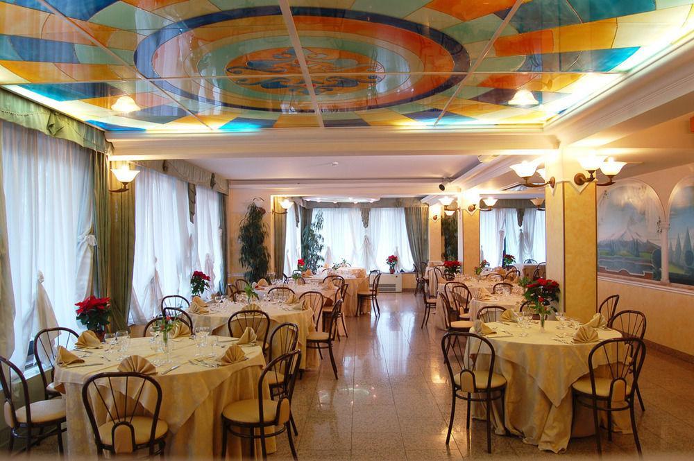 Hotel Lachea Aci Trezza Extérieur photo