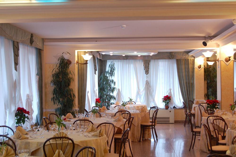 Hotel Lachea Aci Trezza Extérieur photo